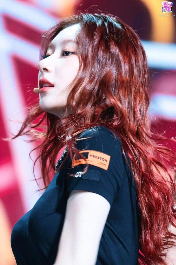 zsBo0ph9 KPOP 25.jpg